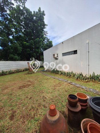 Ready to Use! Premium House LT 556m2 Desain Modern di Pangkalan Jati Ready to Use! Premium House LT 556m2 Desain Modern di Pangkalan Jati