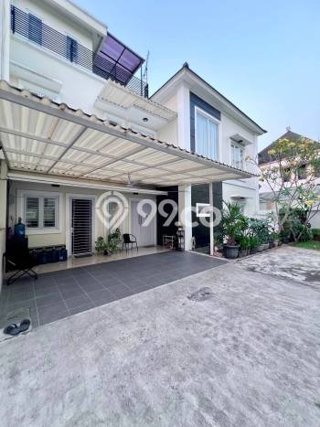 Dijual Rumah Premium dengan Fasilitas Sekitar Komplit di Cinere, Depok Dijual Rumah Premium dengan Fasilitas Sekitar Komplit di Cinere, Depok