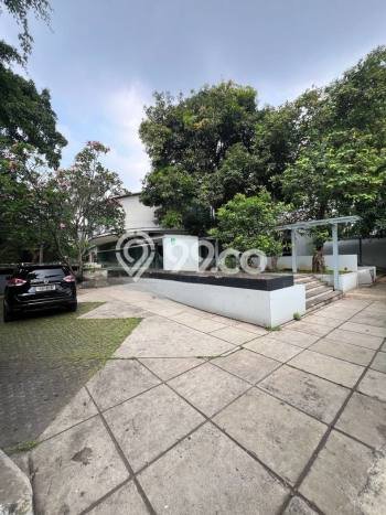 Unit Komersial Dijual di Jakarta Selatan LT 1696m2 & LB 1044m2 Unit Komersial Dijual di Jakarta Selatan LT 1696m2 & LB 1044m2