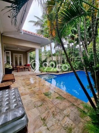 For Sale! Premium House LT 700m2 Desain Elegan di Kemang For Sale! Premium House LT 700m2 Desain Elegan di Kemang