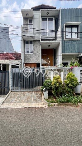 Rumah Elit Modern Tanpa Renovasi di Pondok Indah Jakarta Selatan Rumah Elit Modern Tanpa Renovasi di Pondok Indah Jakarta Selatan
