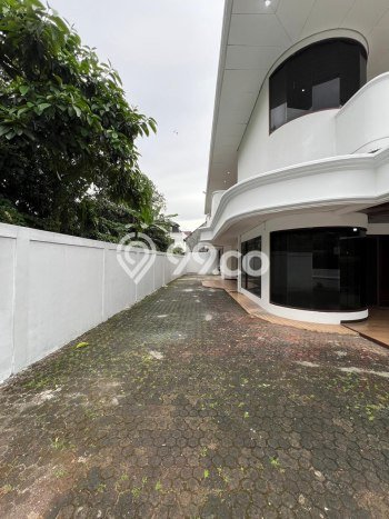 Jual Rumah Luas Elegan Dengan View Eksklusif di Terogong, Jakarta Selatan Jual Rumah Luas Elegan Dengan View Eksklusif di Terogong, Jakarta Selatan