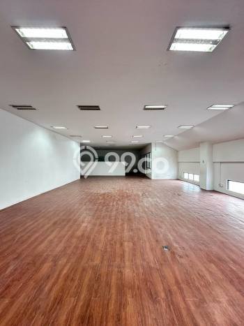 Komersial Dijual di Kebayoran Baru LT 1237m2, LB 1000m2 untuk Investasi Komersial Dijual di Kebayoran Baru LT 1237m2, LB 1000m2 untuk Investasi