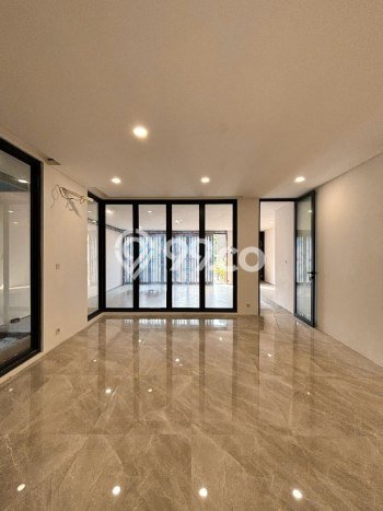 Jual Rumah Mewah Elegan Dengan View Cantik di Lebak Bulus, Jakarta Selatan Jual Rumah Mewah Elegan Dengan View Cantik di Lebak Bulus, Jakarta Selatan