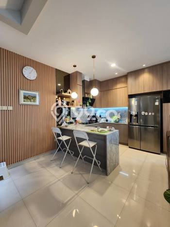 Ready to Use! Luxury House LT 150m2 Desain Elegan di Ampera Ready to Use! Luxury House LT 150m2 Desain Elegan di Ampera