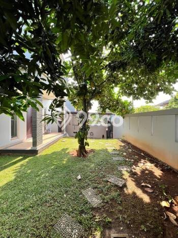 Dijual Rumah Mewah Megah Dengan View Cantik di Cinere, Jakarta Selatan Dijual Rumah Mewah Megah Dengan View Cantik di Cinere, Jakarta Selatan