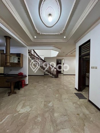 Jual Rumah Luas Elegan Dengan View Eksklusif di Terogong, Jakarta Selatan Jual Rumah Luas Elegan Dengan View Eksklusif di Terogong, Jakarta Selatan