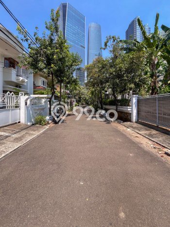 Rumah Luxury Modern Siap Huni di Kuningan Jakarta Selatan Rumah Luxury Modern Siap Huni di Kuningan Jakarta Selatan