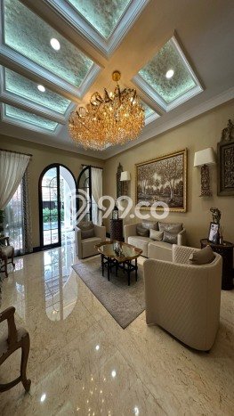 Ready to Use! Luxury House LT 690m2 Desain Elegan di Kemang Ready to Use! Luxury House LT 690m2 Desain Elegan di Kemang