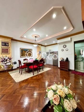 HOT PROPERTY! Rumah Strategis area Pondok Indah, Luas 188m² Bangunan 345m² HOT PROPERTY! Rumah Strategis area Pondok Indah, Luas 188m² Bangunan 345m²