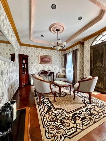HOT PROPERTY! Rumah Strategis area Pondok Indah, Luas 188m² Bangunan 345m² HOT PROPERTY! Rumah Strategis area Pondok Indah, Luas 188m² Bangunan 345m²