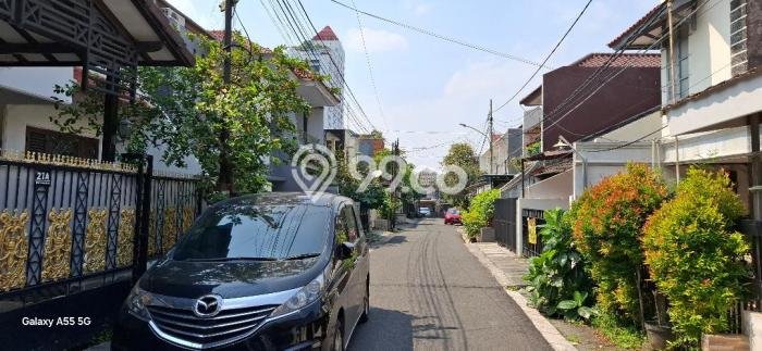 Untuk Dijual Tanah di Tebet Jakarta Selatan Luas 149m2 SHM Untuk Dijual Tanah di Tebet Jakarta Selatan Luas 149m2 SHM