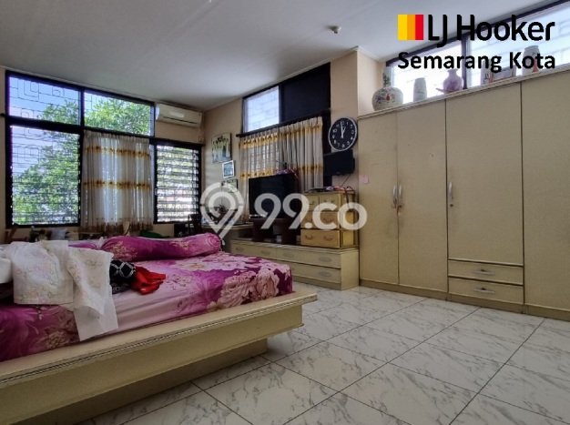 Dijual Rumah Luas Elegan Dengan View Cantik di Bukit Sari, Semarang Dijual Rumah Luas Elegan Dengan View Cantik di Bukit Sari, Semarang