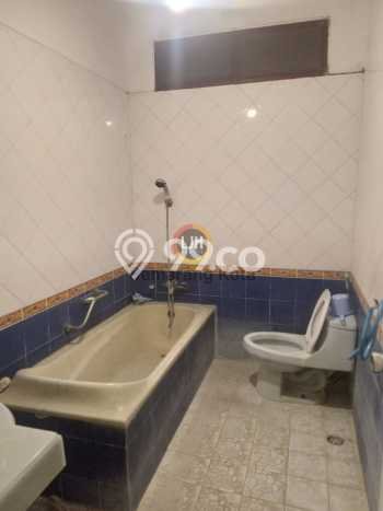 Jual Rumah Bagus Siap Huni LB 150m2 di Semarang Barat, Semarang Jual Rumah Bagus Siap Huni LB 150m2 di Semarang Barat, Semarang
