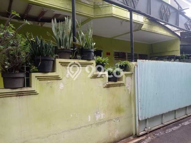 Rumah Exclusive LT 96m² / LB 150m² di Kompleks Perumahan Antapani, Bandung Rumah Exclusive LT 96m² / LB 150m² di Kompleks Perumahan Antapani, Bandung