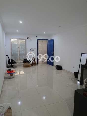 Rumah di Cengkareng, Area Strategis, 2 KM Rumah di Cengkareng, Area Strategis, 2 KM