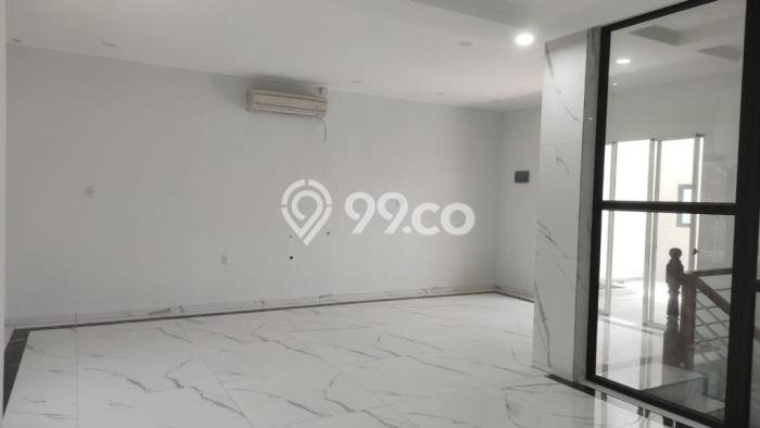 Hunian Elit LB 300m2 Siap Pakai Desain Elegan di Pantai Indah Kapuk, Jakarta Utara Hunian Elit LB 300m2 Siap Pakai Desain Elegan di Pantai Indah Kapuk, Jakarta Utara