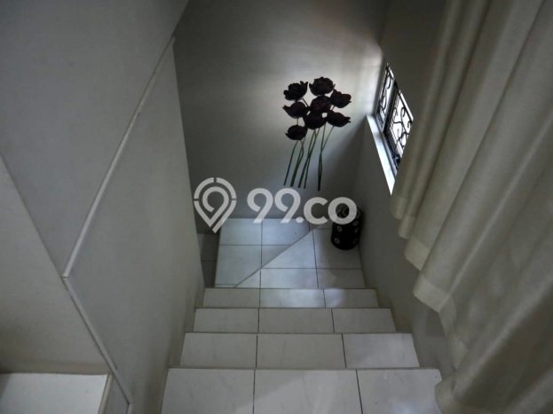 Dijual Rumah Mewah Megah Dengan View Eksklusif di Kota Wisata, Jakarta Timur Dijual Rumah Mewah Megah Dengan View Eksklusif di Kota Wisata, Jakarta Timur