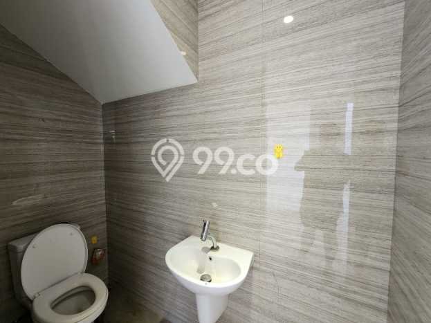 Rumah Elit Modern Tanpa Renovasi di Kalideres Jakarta Barat Rumah Elit Modern Tanpa Renovasi di Kalideres Jakarta Barat