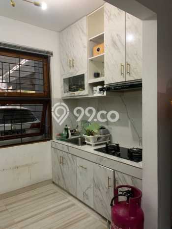 Rumah Strategis Modern Lb 250m2 di Cipondoh, Tangerang Rumah Strategis Modern Lb 250m2 di Cipondoh, Tangerang
