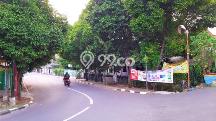 Siap Huni Rumah Mewah 4 Kamar di Pancoran Dekat ke Mana Saja Siap Huni Rumah Mewah 4 Kamar di Pancoran Dekat ke Mana Saja