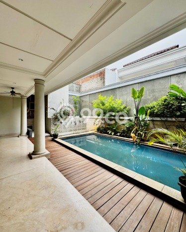 Rumah Eksklusif Dijual LT 340m2 di Kebayoran Baru, Jakarta Selatan Rumah Eksklusif Dijual LT 340m2 di Kebayoran Baru, Jakarta Selatan
