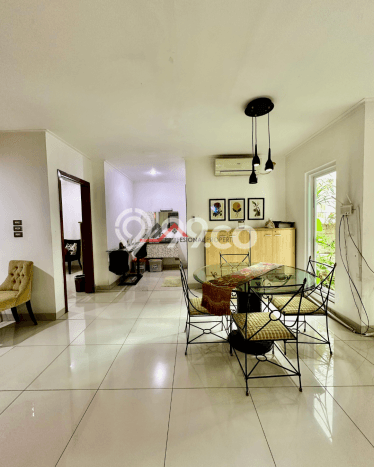Hunian Mewah Siap Huni LT 202m2 di Kebayoran Baru, Jakarta Selatan Hunian Mewah Siap Huni LT 202m2 di Kebayoran Baru, Jakarta Selatan