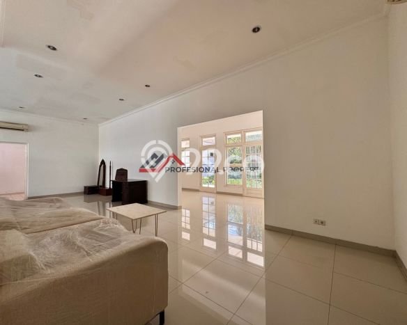 Rumah Mewah LB 420m2 Siap Huni Desain Elegan di Cipete, Jakarta Selatan Rumah Mewah LB 420m2 Siap Huni Desain Elegan di Cipete, Jakarta Selatan