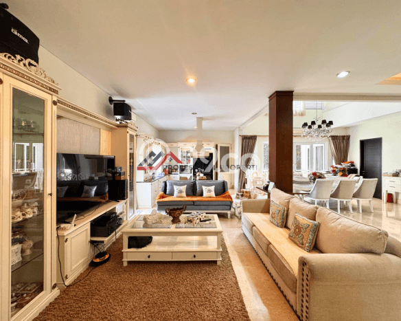 Rumah Luxury Modern Tanpa Renovasi di Lebak Bulus Jakarta Selatan Rumah Luxury Modern Tanpa Renovasi di Lebak Bulus Jakarta Selatan