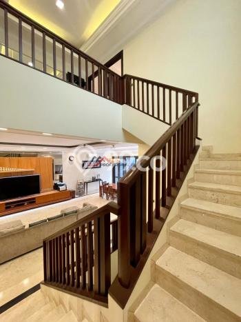 For Sale! Premium House LT 266m2 Desain Elegan di Cipete For Sale! Premium House LT 266m2 Desain Elegan di Cipete