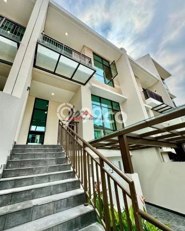 For Sale! Premium House LT 148m2 Desain Elegan di Pondok Indah For Sale! Premium House LT 148m2 Desain Elegan di Pondok Indah
