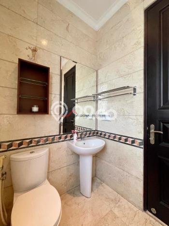 For Sale! Premium House LT 266m2 Desain Elegan di Cipete For Sale! Premium House LT 266m2 Desain Elegan di Cipete