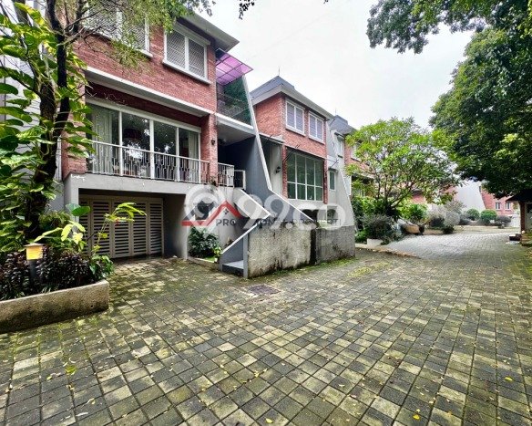 Siap Huni Rumah Mewah 3 Kamar di Cilandak Dekat ke Mana Saja Siap Huni Rumah Mewah 3 Kamar di Cilandak Dekat ke Mana Saja