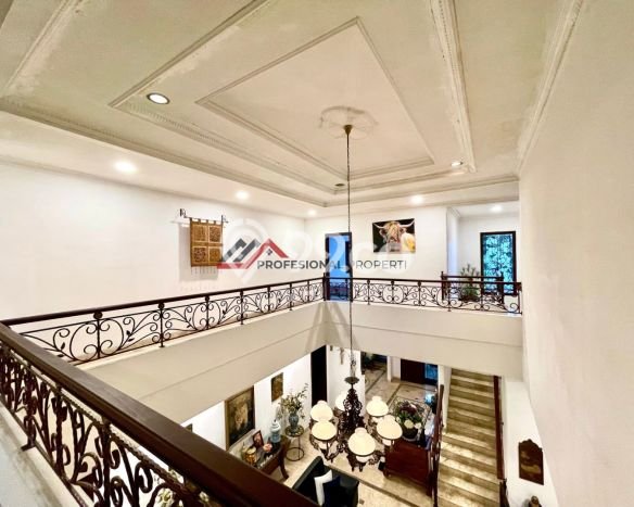 Hunian Mewah LB 250m2 Siap Pakai Desain Elegan di Pejaten, Jakarta Selatan Hunian Mewah LB 250m2 Siap Pakai Desain Elegan di Pejaten, Jakarta Selatan
