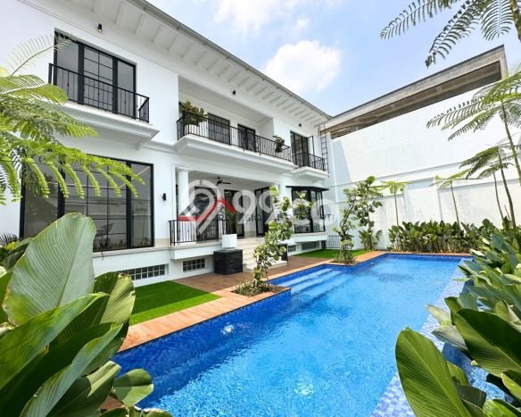 Hunian Elit LB 833m2 Siap Pakai Desain Elegan di Kemang, Jakarta Selatan Hunian Elit LB 833m2 Siap Pakai Desain Elegan di Kemang, Jakarta Selatan