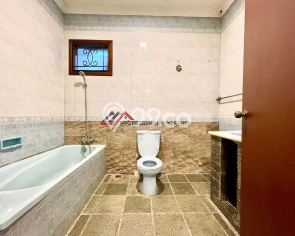 Hunian Mewah LB 250m2 Siap Pakai Desain Elegan di Pejaten, Jakarta Selatan Hunian Mewah LB 250m2 Siap Pakai Desain Elegan di Pejaten, Jakarta Selatan