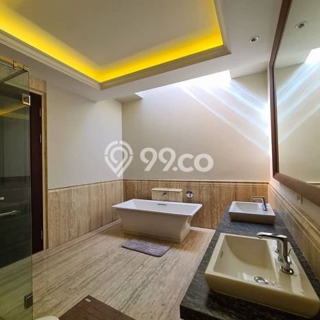 Hunian Mewah Siap Huni LT 331m2 di Kebayoran Baru, Jakarta Selatan Hunian Mewah Siap Huni LT 331m2 di Kebayoran Baru, Jakarta Selatan