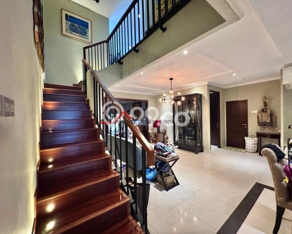 Rumah Mewah LB 400m2 Siap Pakai Desain Elegan di Bintaro, Tangerang Selatan Rumah Mewah LB 400m2 Siap Pakai Desain Elegan di Bintaro, Tangerang Selatan