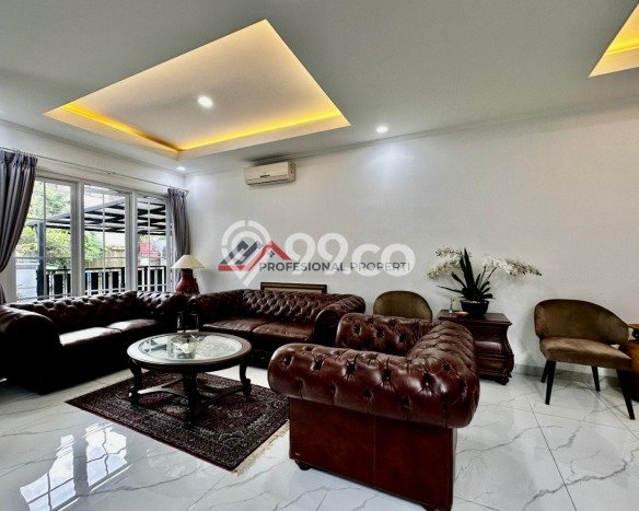 Properti Mewah 4 Kamar Tidur Dekat Fasilitas Umum di , Jakarta Selatan Properti Mewah 4 Kamar Tidur Dekat Fasilitas Umum di , Jakarta Selatan
