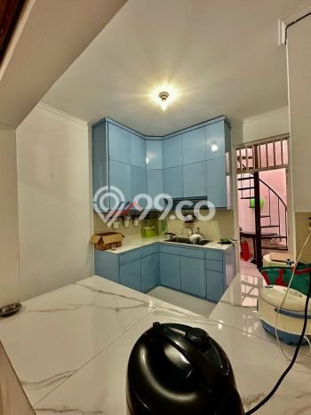 Rumah Mewah LB 200m2 Siap Huni Desain Elegan di Pejaten, Jakarta Selatan Rumah Mewah LB 200m2 Siap Huni Desain Elegan di Pejaten, Jakarta Selatan