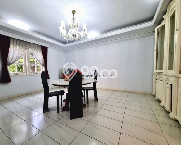 Dijual Rumah Mewah Megah Dengan View Cantik di Cinere, Jakarta Selatan Dijual Rumah Mewah Megah Dengan View Cantik di Cinere, Jakarta Selatan
