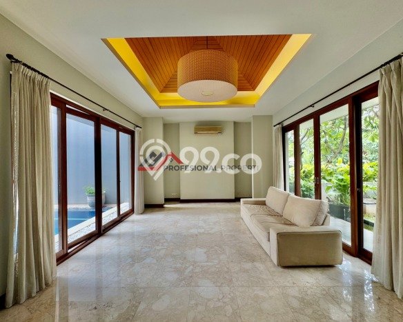 Jual Rumah Mewah Megah Dengan View Eksklusif di Kemang, Jakarta Selatan Jual Rumah Mewah Megah Dengan View Eksklusif di Kemang, Jakarta Selatan