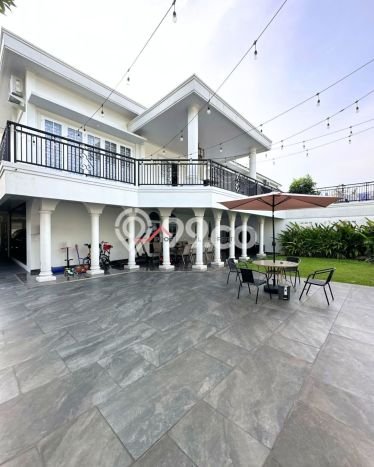 Rumah Mewah LB 800m2 Siap Pakai Desain Elegan di Cipete, Jakarta Selatan Rumah Mewah LB 800m2 Siap Pakai Desain Elegan di Cipete, Jakarta Selatan