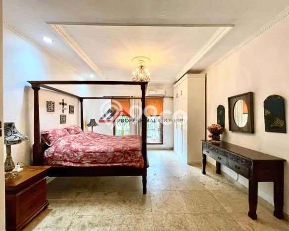 Hunian Mewah LB 250m2 Siap Pakai Desain Elegan di Pejaten, Jakarta Selatan Hunian Mewah LB 250m2 Siap Pakai Desain Elegan di Pejaten, Jakarta Selatan