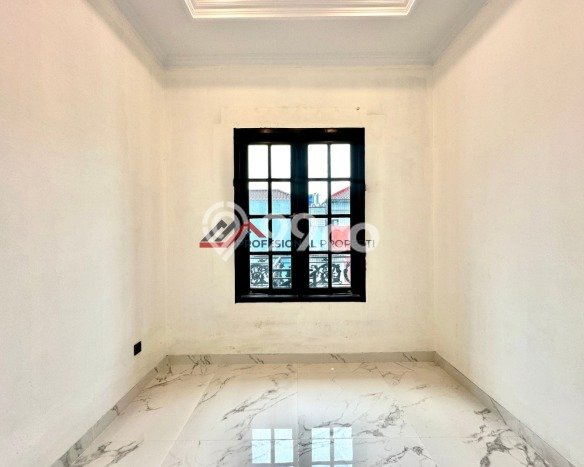 Siap Huni Hunian Elit 4 Kamar di Jagakarsa Dekat ke Mana Saja Siap Huni Hunian Elit 4 Kamar di Jagakarsa Dekat ke Mana Saja