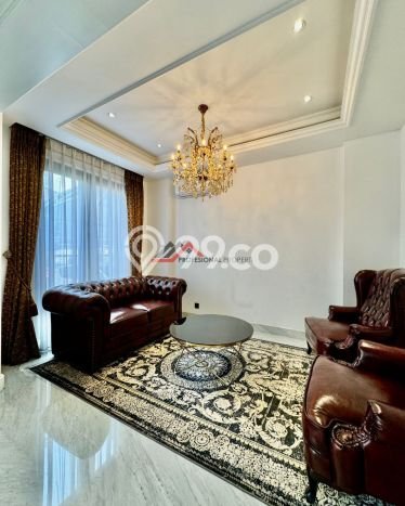 Rumah dengan Lokasi Strategis 5 KT di Tanjung Barat, Jakarta Selatan Rumah dengan Lokasi Strategis 5 KT di Tanjung Barat, Jakarta Selatan