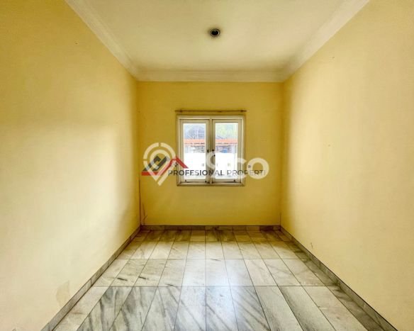 Rumah Elit Modern Tanpa Renovasi di Lebak Bulus Jakarta Selatan Rumah Elit Modern Tanpa Renovasi di Lebak Bulus Jakarta Selatan