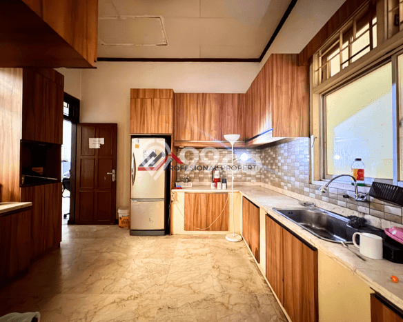 Ready to Use! Luxury House LT 980m2 Desain Modern di Pondok Indah Ready to Use! Luxury House LT 980m2 Desain Modern di Pondok Indah