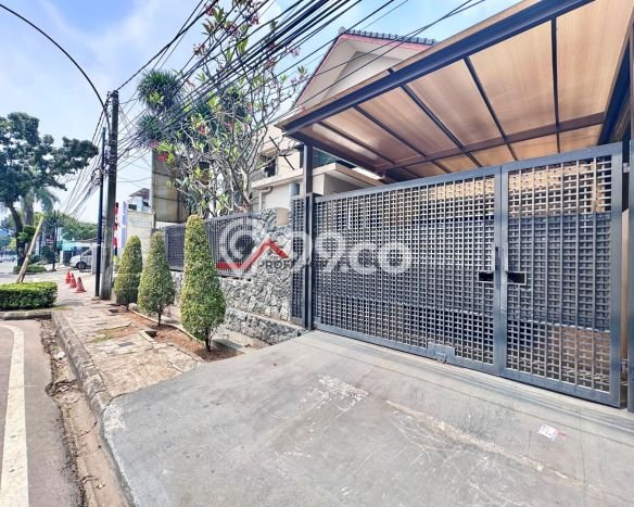 Rumah Mewah LB 400m2 Siap Pakai Desain Elegan di Bintaro, Tangerang Selatan Rumah Mewah LB 400m2 Siap Pakai Desain Elegan di Bintaro, Tangerang Selatan