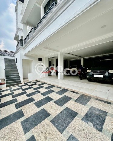 Hunian Mewah Siap Huni LT 250m2 di Kebayoran Baru, Jakarta Selatan Hunian Mewah Siap Huni LT 250m2 di Kebayoran Baru, Jakarta Selatan